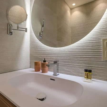 Grand Centre De Apartment