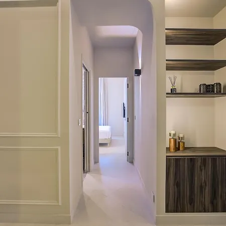 Grand Centre De Apartment *