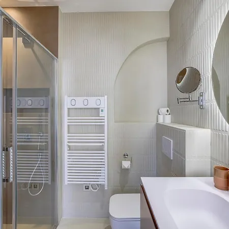 Grand Centre De Apartment